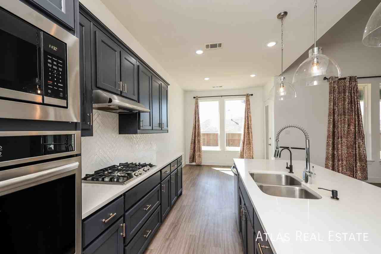 2008 Baytree Bnd - Photo 7 of 19