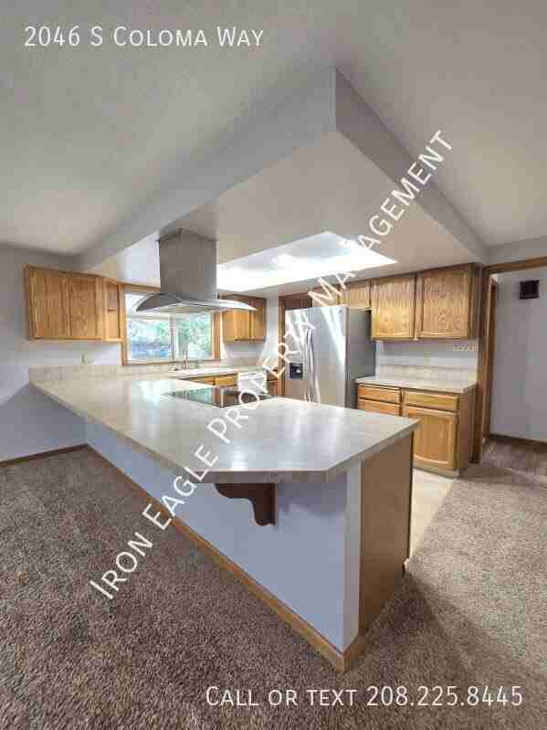 2046 S Coloma Way - Photo 2 of 26