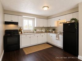 featured image of 8 Hillside Ln #6