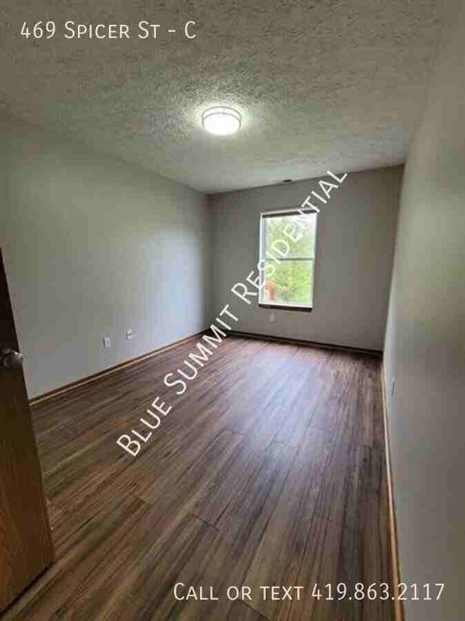 469 Spicer St #C - Photo 4 of 7