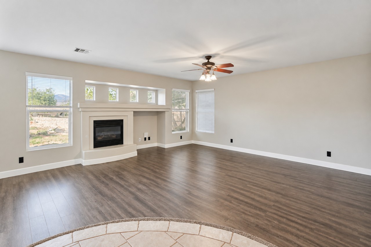8724 Vivid Violet Ave - Photo 3 of 17