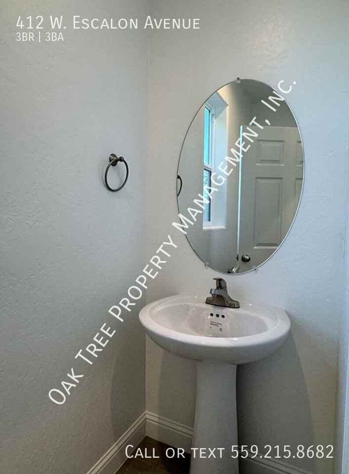 412 W Escalon Ave - Photo 7 of 21