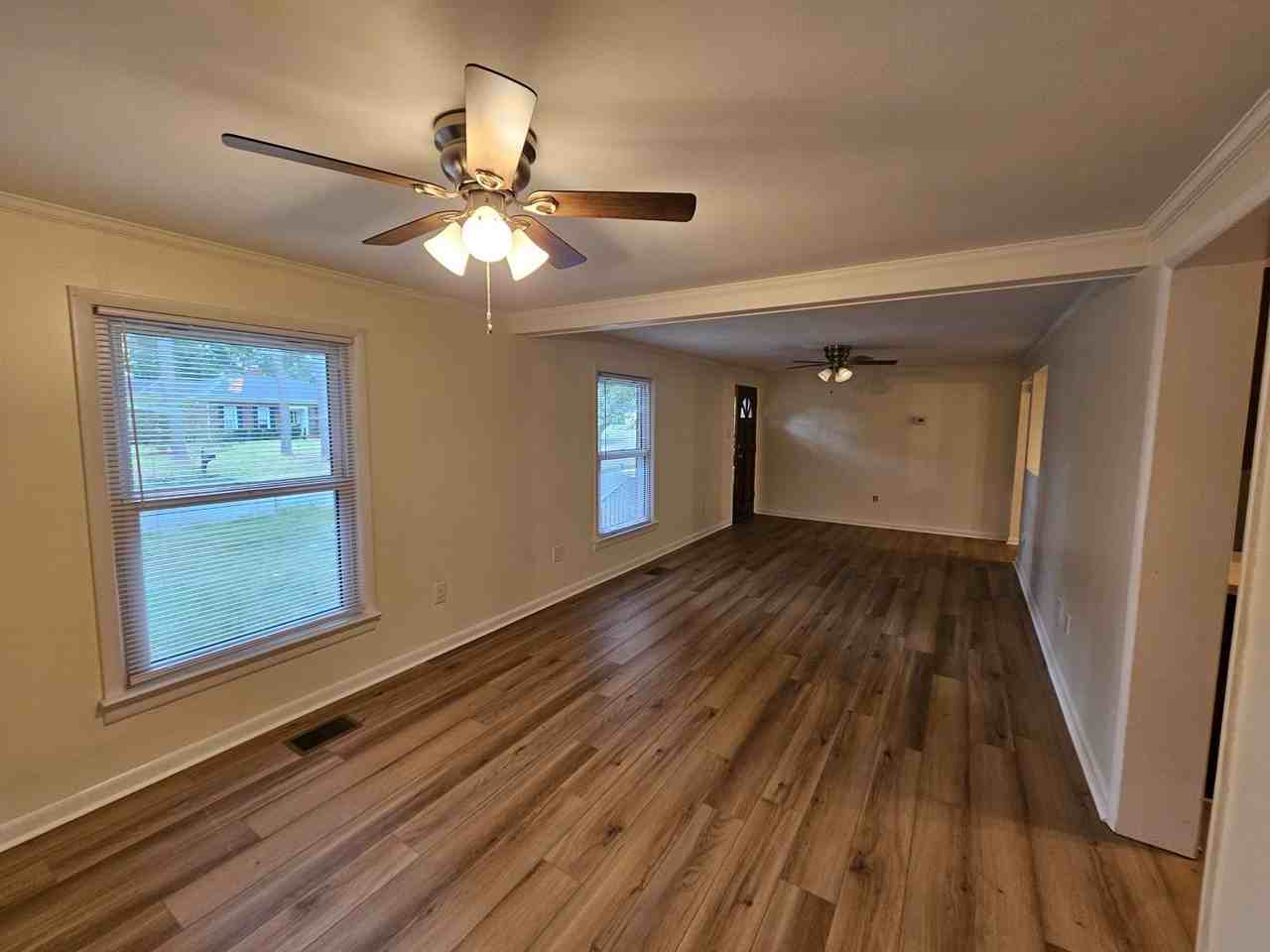 1318 Planters Dr - Photo 3 of 16