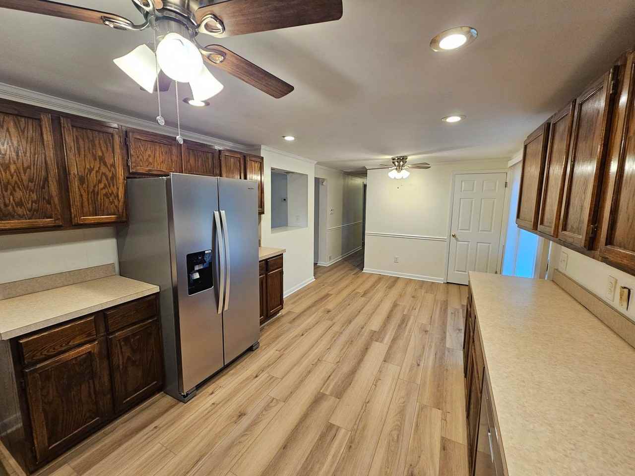 1318 Planters Dr - Photo 7 of 16