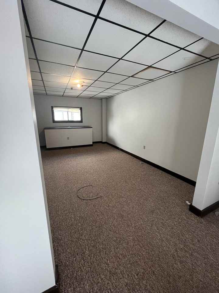 17 Main St #17 - Photo 4 of 6