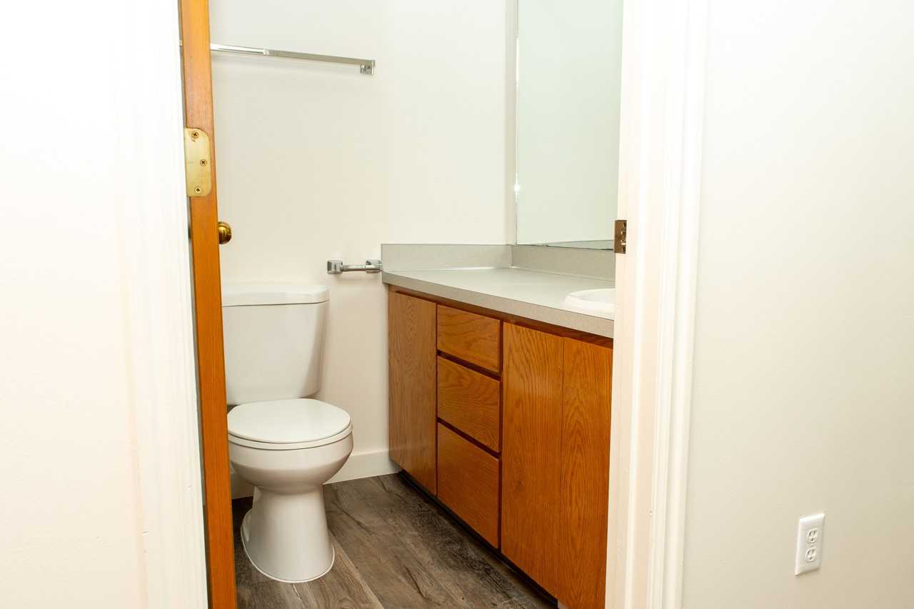 1395 N 290 W - Photo 7 of 8