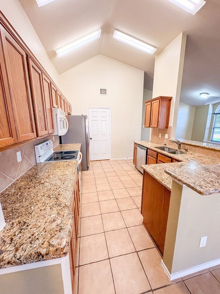 228 Big Timber Dr - Photo 6 of 20