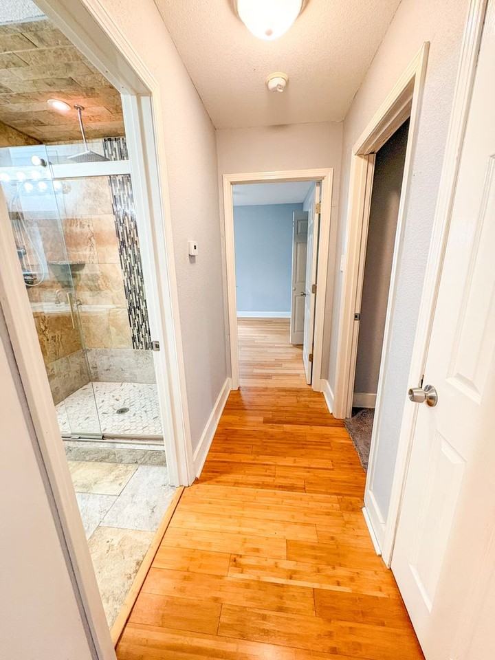 1111 N 8th St - Photo 5 of 17