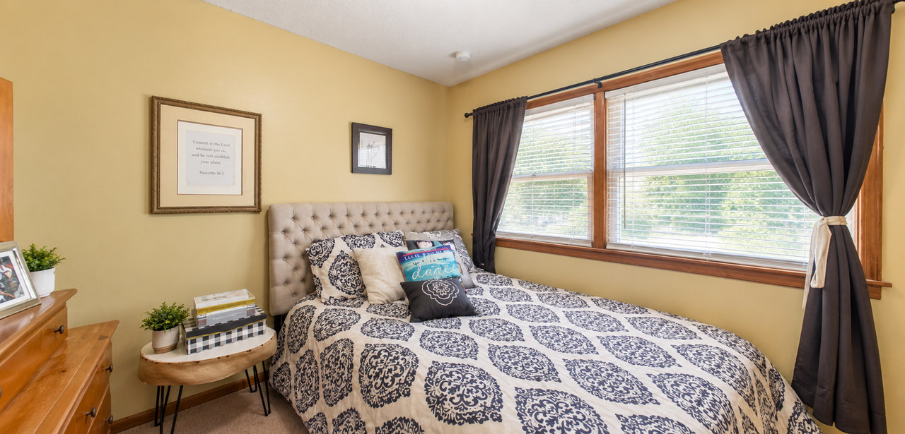 2621 Kimball Ave - Photo 4 of 11