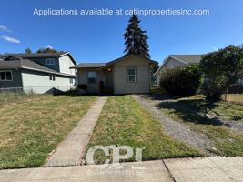 featured image of 146 146 16th Ave. (L&R) - Single - Family