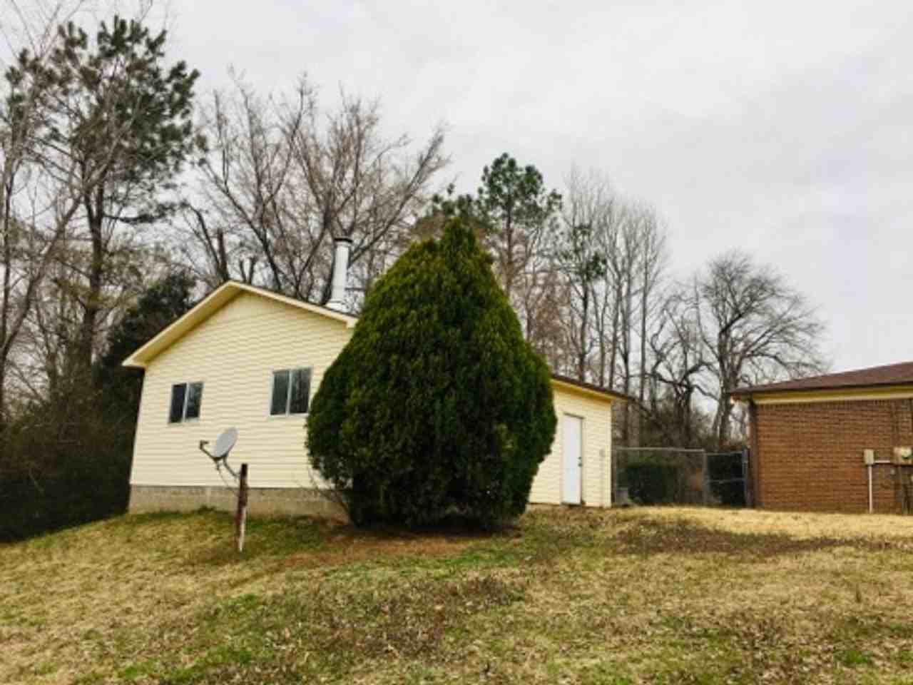 210 Waynick Rd - Photo 2 of 5