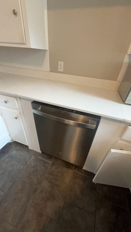 2817 Clermont Pl - Photo 5 of 15