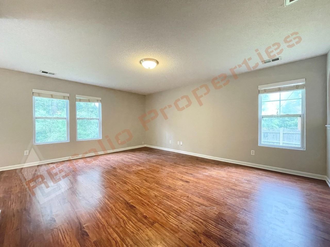 246 Brookhaven Dr - Photo 5 of 20