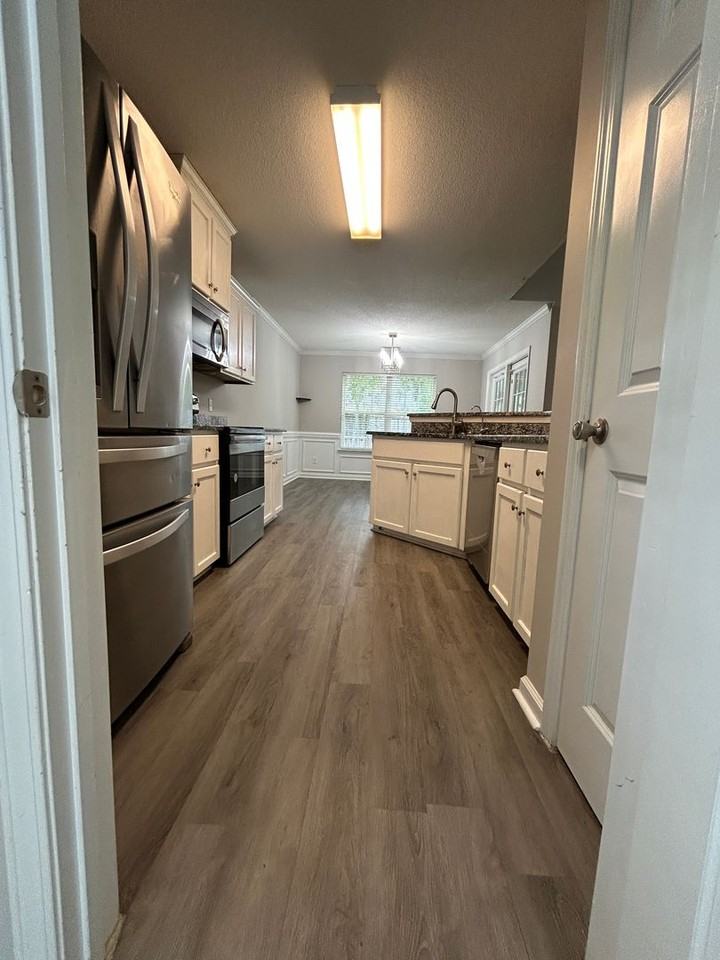 24 Rainier Ln - Photo 5 of 25