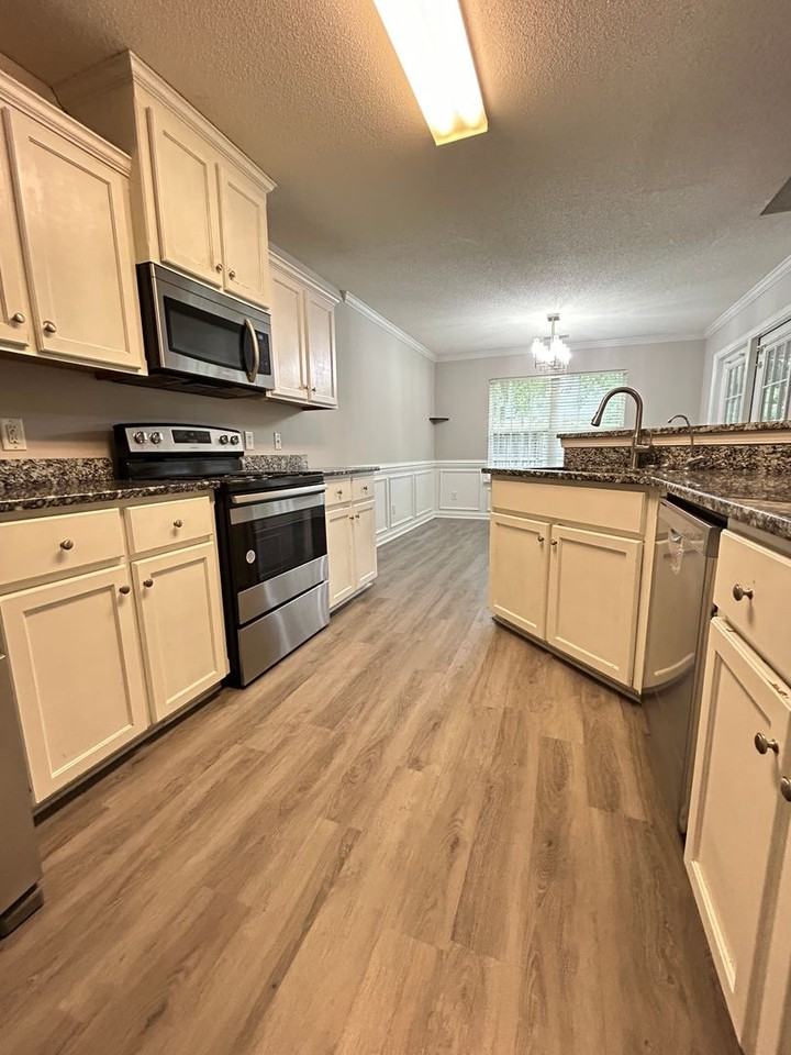 24 Rainier Ln - Photo 6 of 25