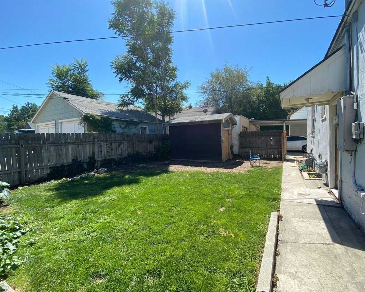 719 S 10th Ave - Photo 2 of 14
