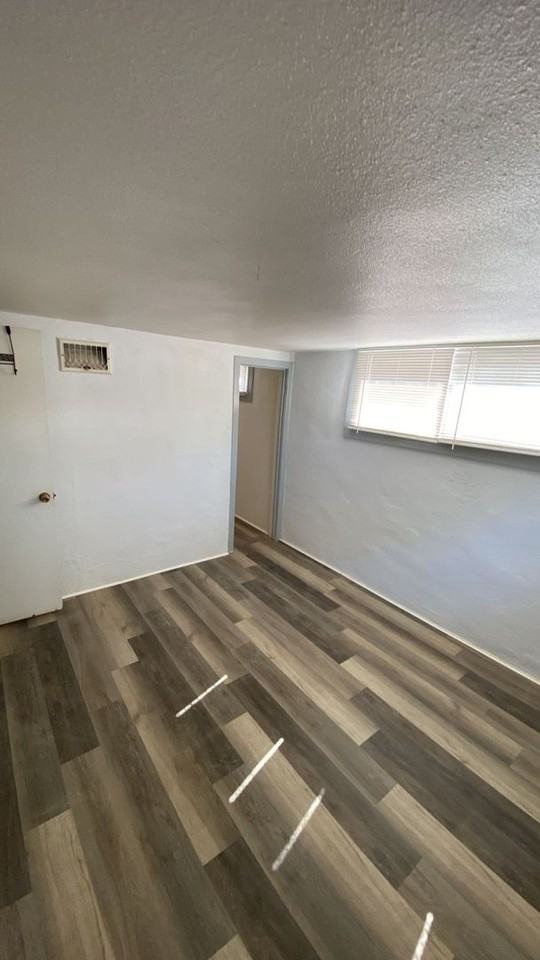 719 S 10th Ave - Photo 3 of 14