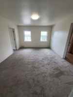 featured image of 922 Elm St