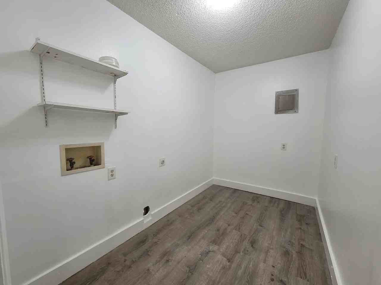8018 County Road 564 - Photo 6 of 6