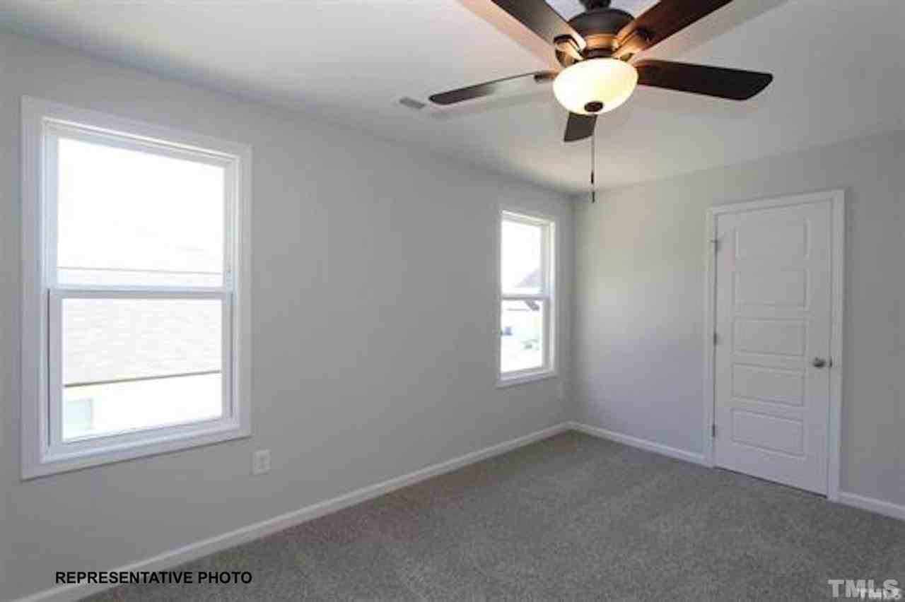 304 Sturgeon St - Photo 5 of 8