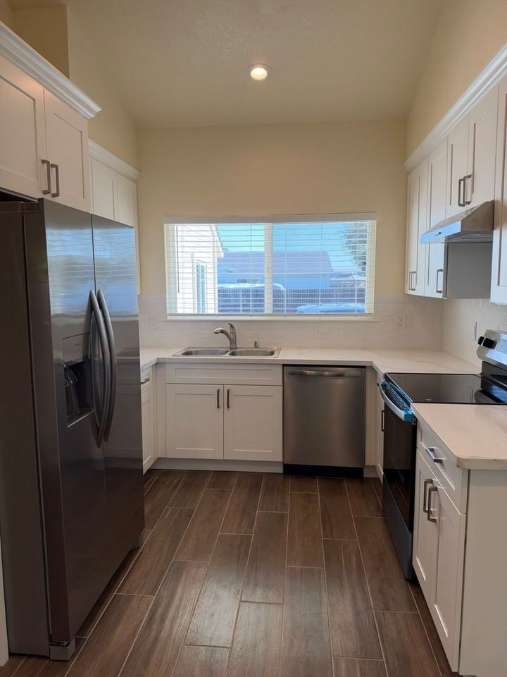 528 Bella Vista Dr - Photo 5 of 18