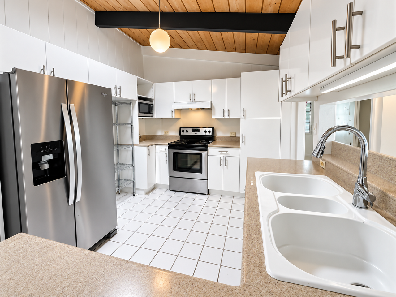 3027 Kanu St - Photo 6 of 7