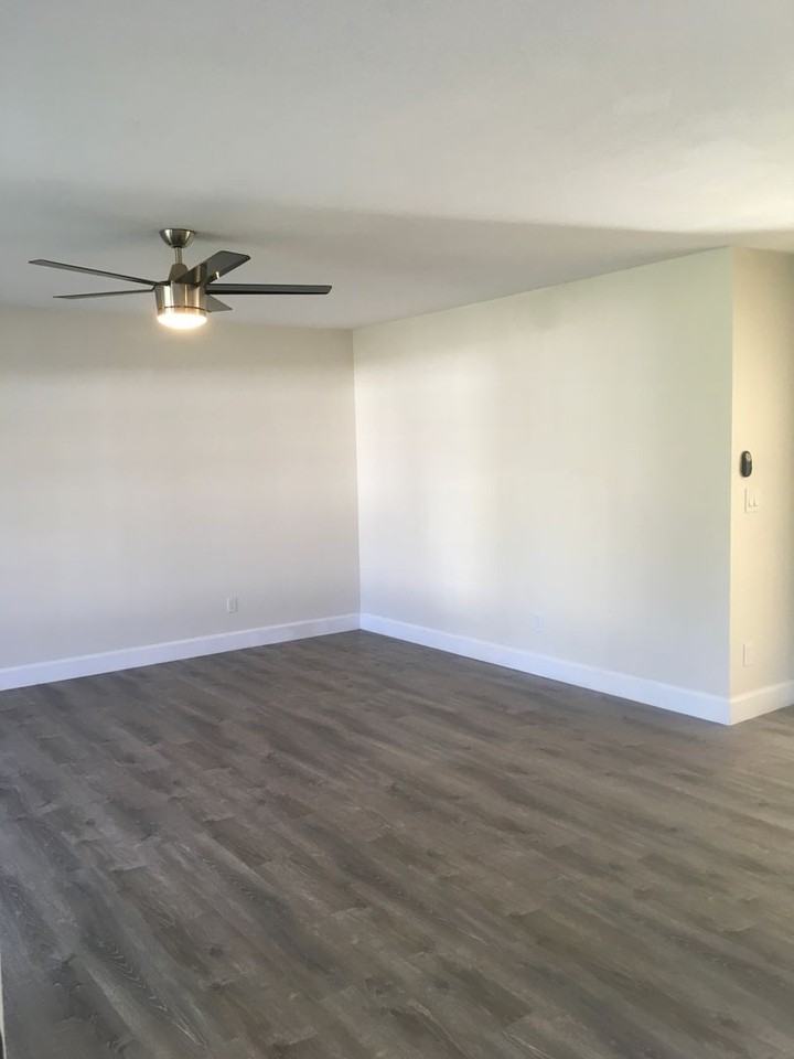 2325 Candlewood Dr - Photo 2 of 17