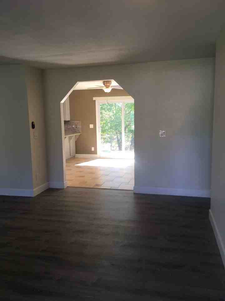 2325 Candlewood Dr - Photo 3 of 17
