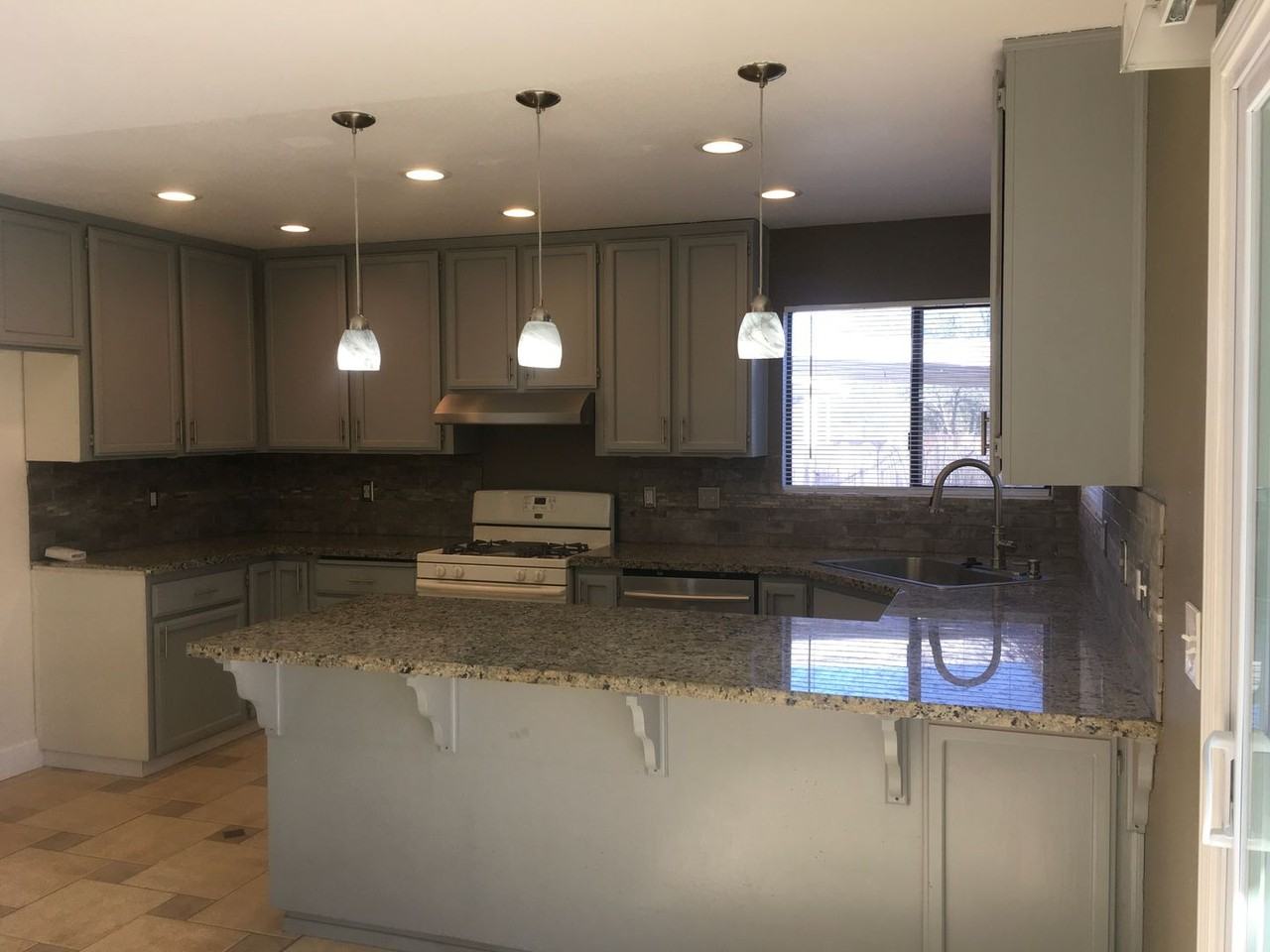 2325 Candlewood Dr - Photo 7 of 17
