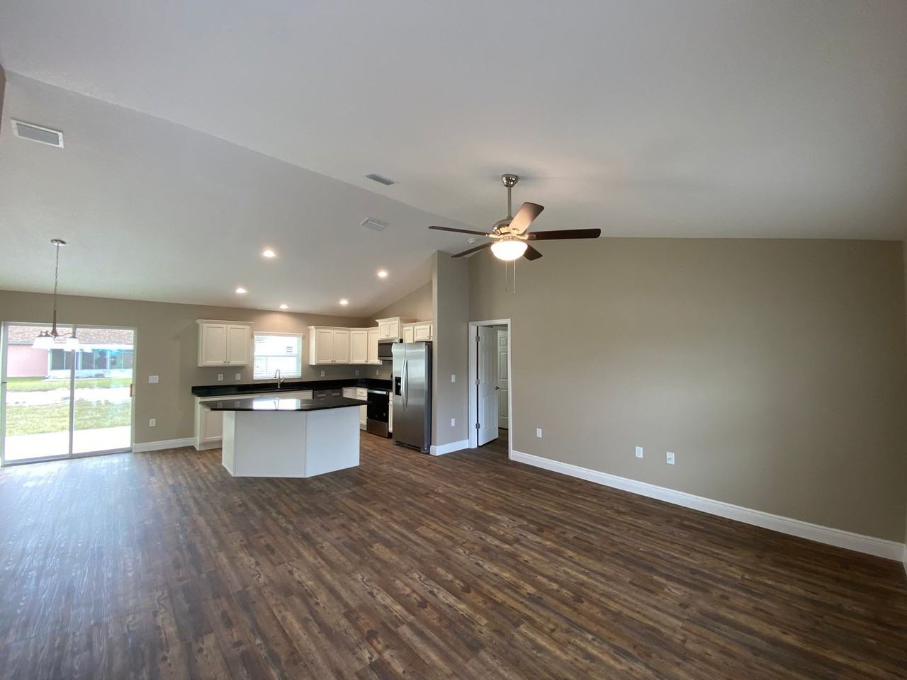 4764 Sw 139th Ln - Photo 3 of 32