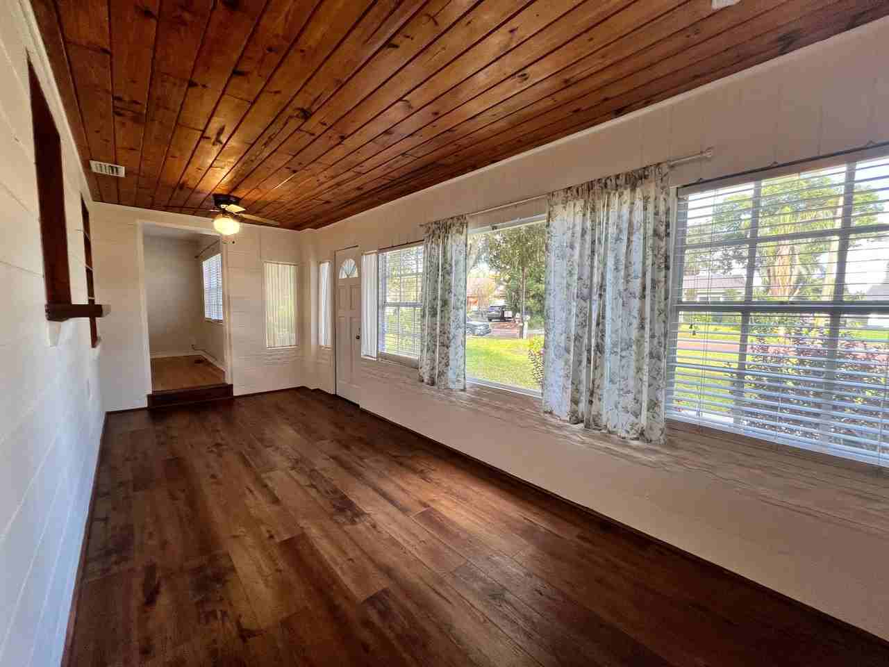 1009 Clearview Ave - Photo 3 of 22