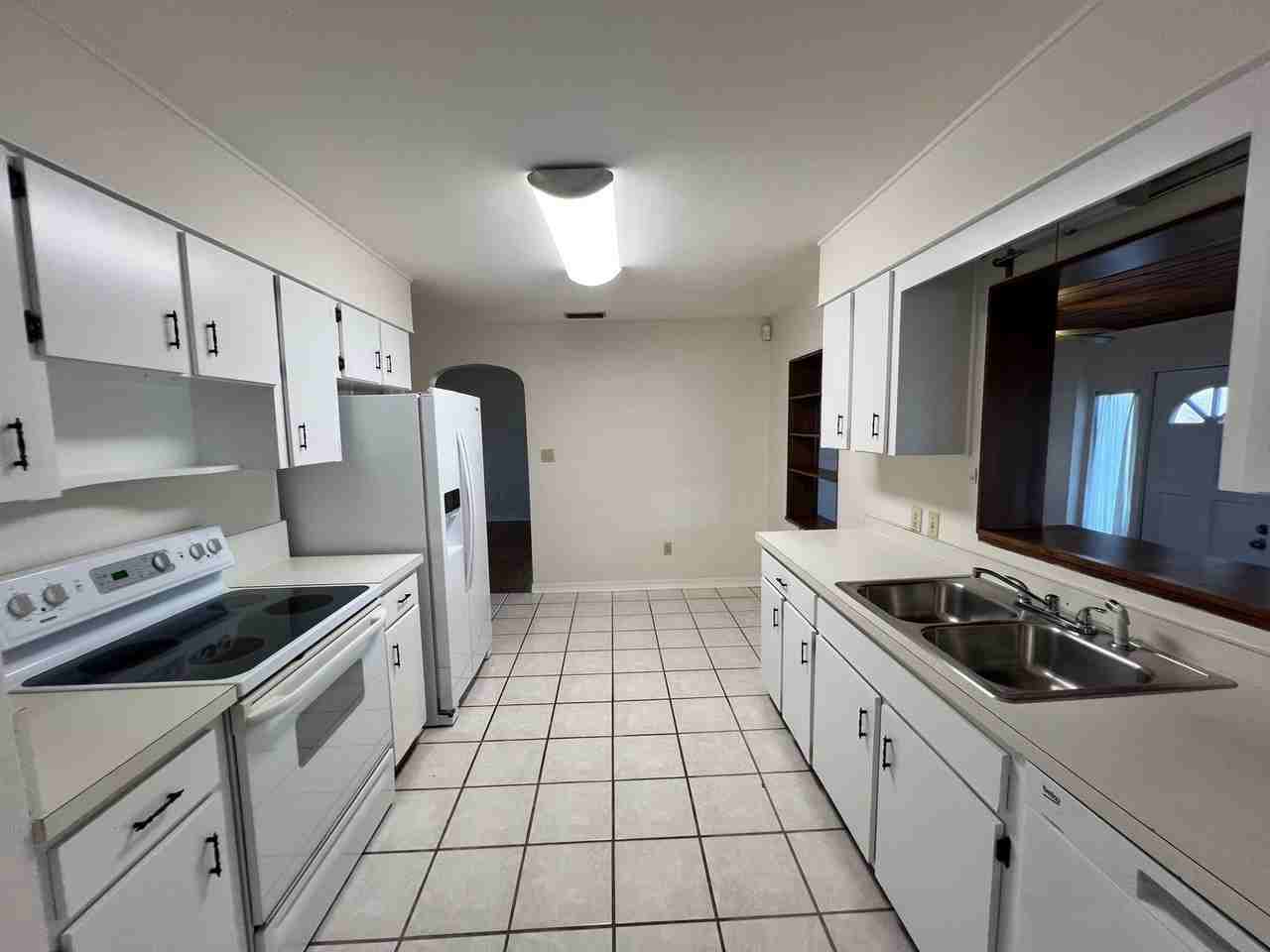 1009 Clearview Ave - Photo 5 of 22