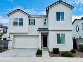 featured image of 6537 N 15th Dr