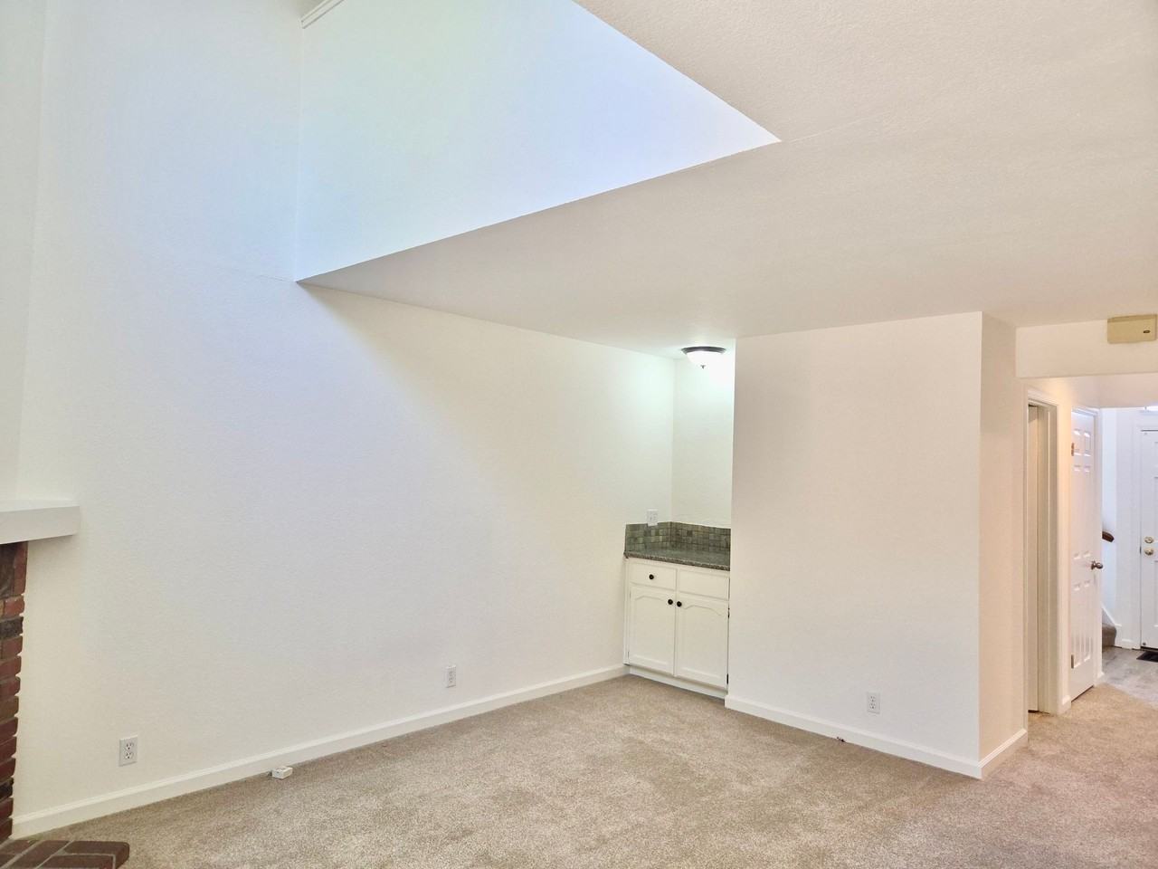 1203 W Parr Ave - Photo 5 of 38