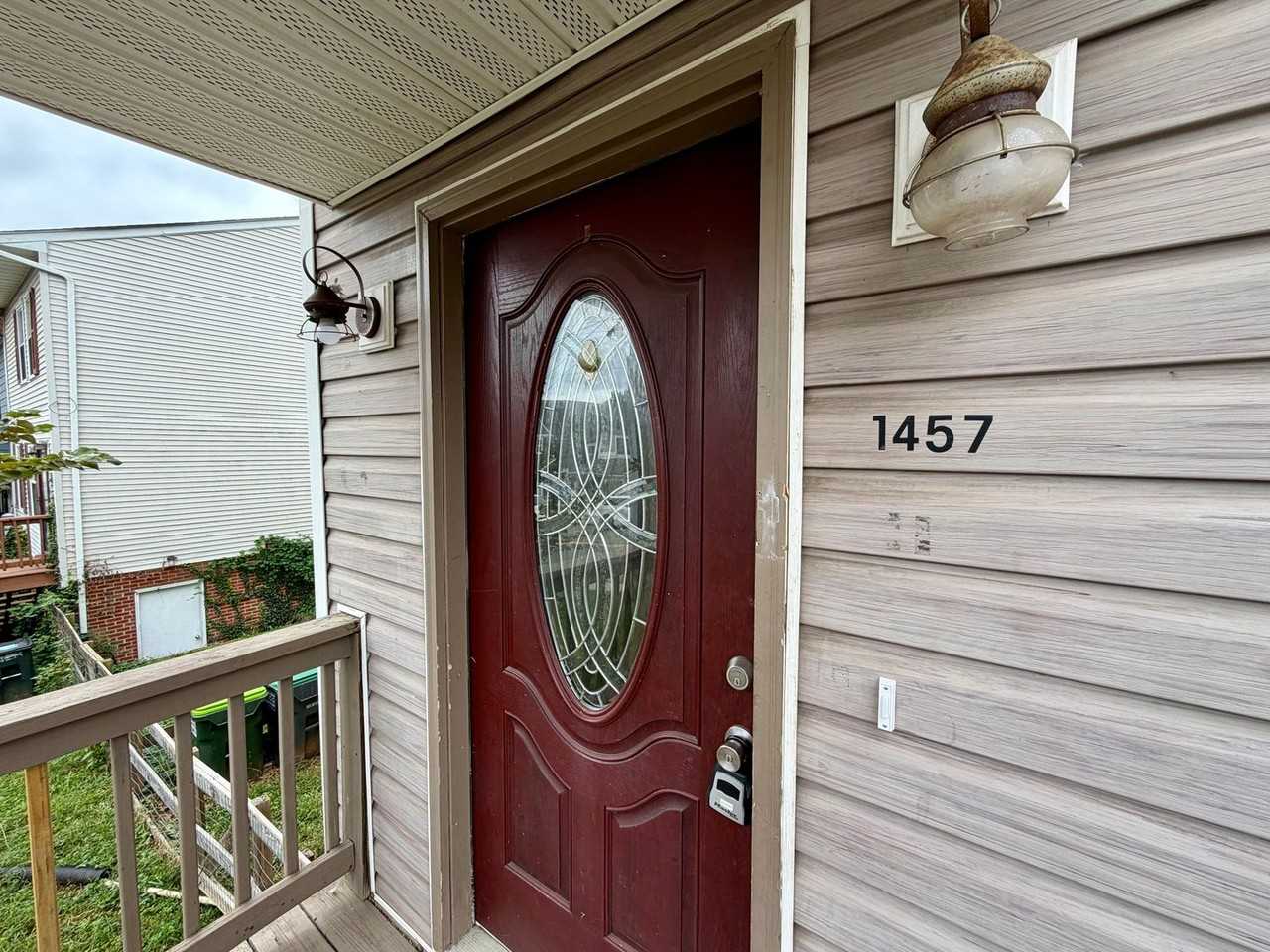 1457 Avon St - Photo 4 of 25