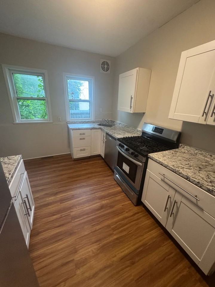 1901 Milligan Ave - Photo 5 of 10