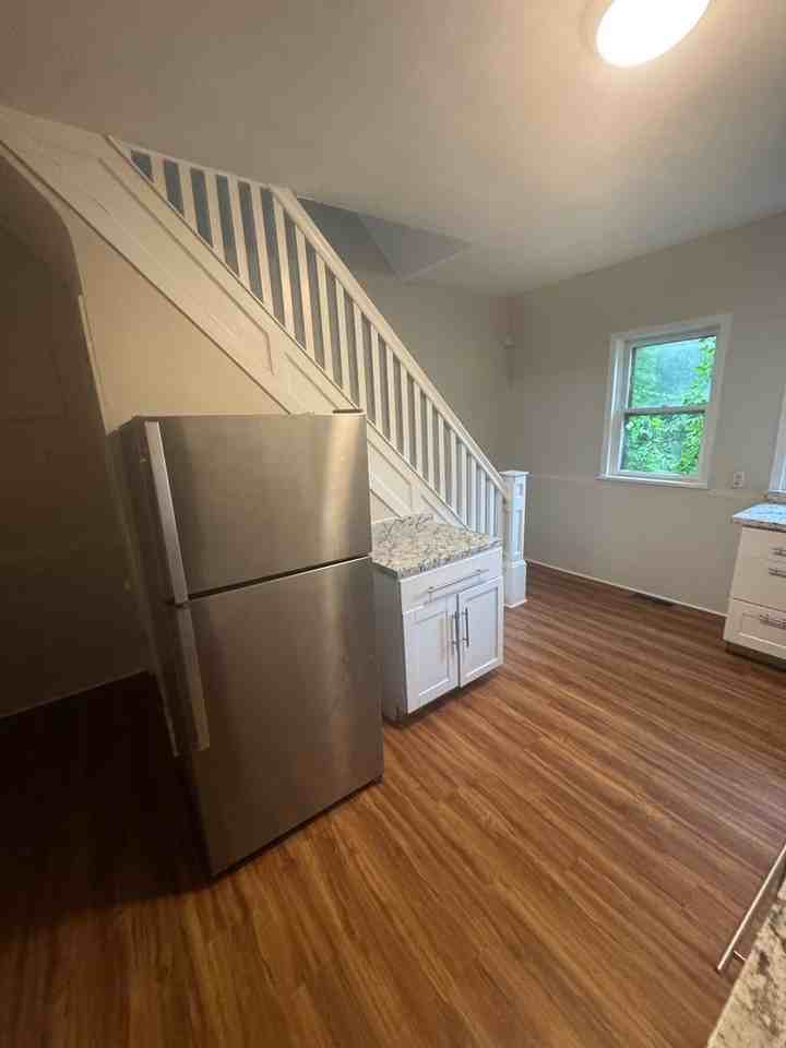 1901 Milligan Ave - Photo 6 of 10