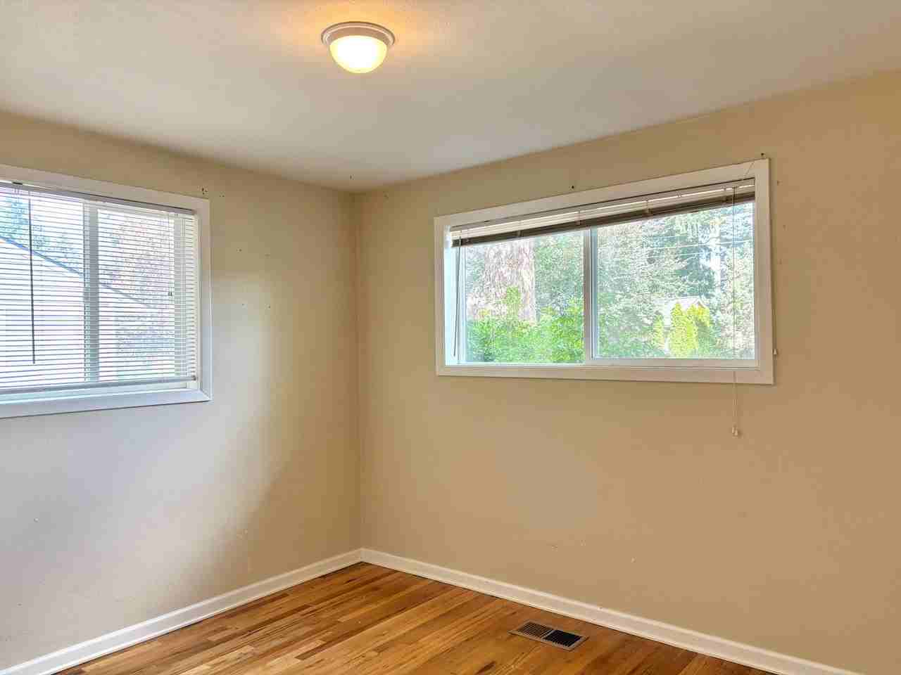 11600 Se Hawthorne St - Photo 6 of 19