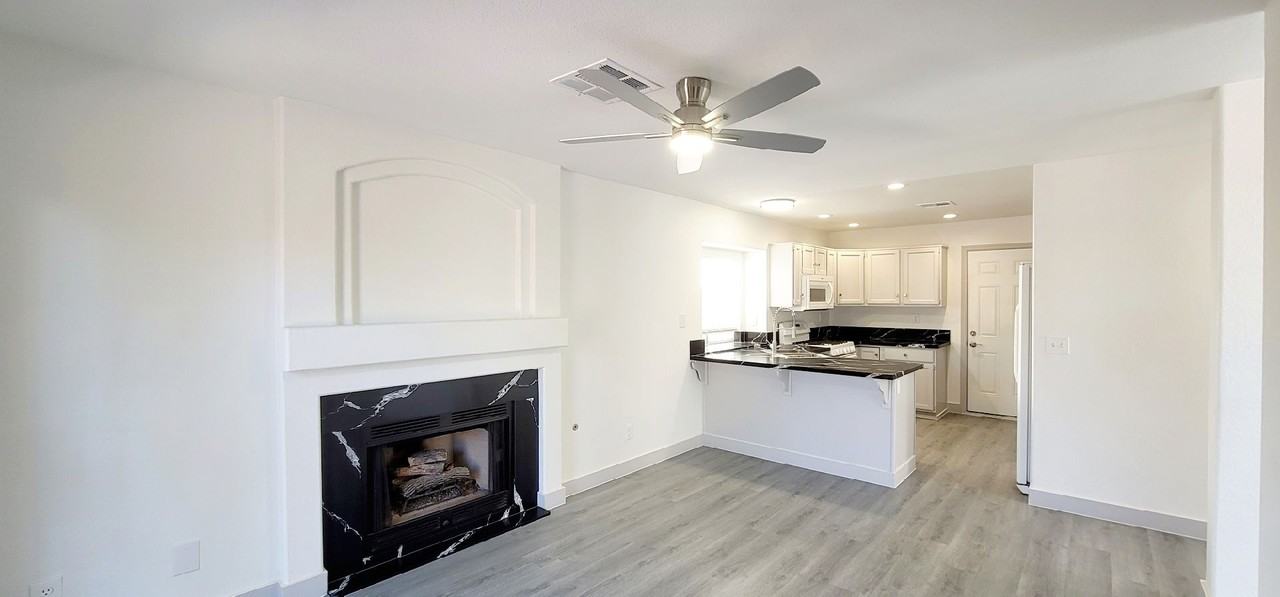 73 Sea Holly Way - Photo 6 of 25