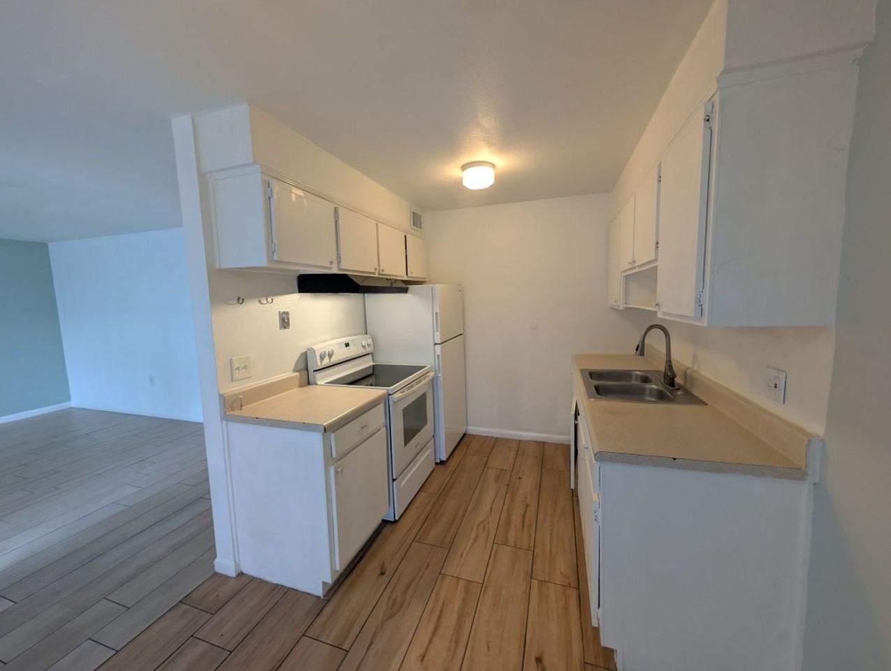 140 Minna Ln - Photo 4 of 8