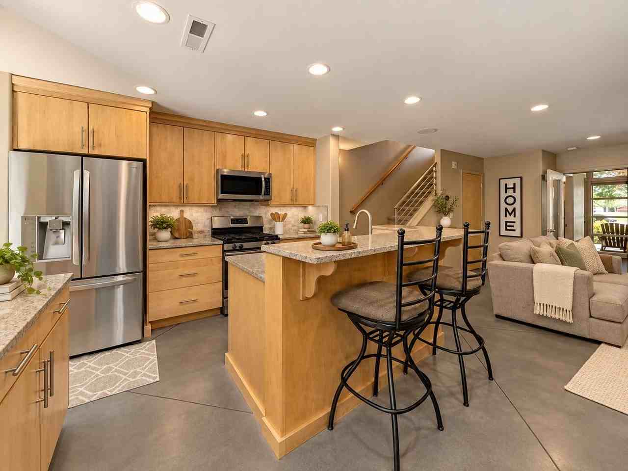 10267 W Carlton Bay Dr - Photo 7 of 24