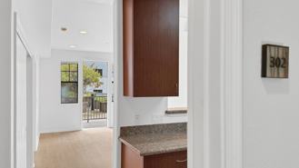 989 Franklin St #302 - Photo 1 of 1