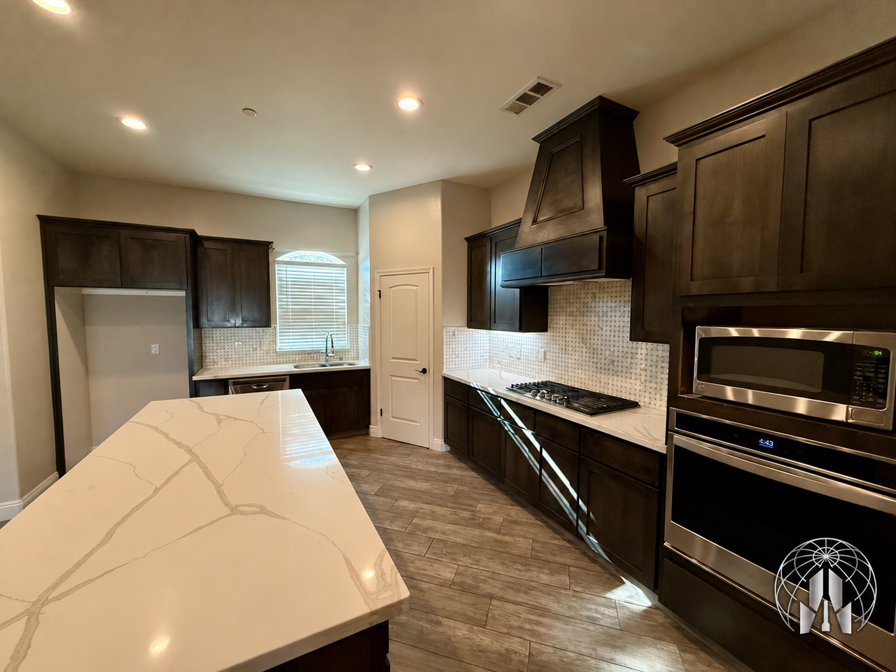 5121 Anaconda Ave - Photo 5 of 23