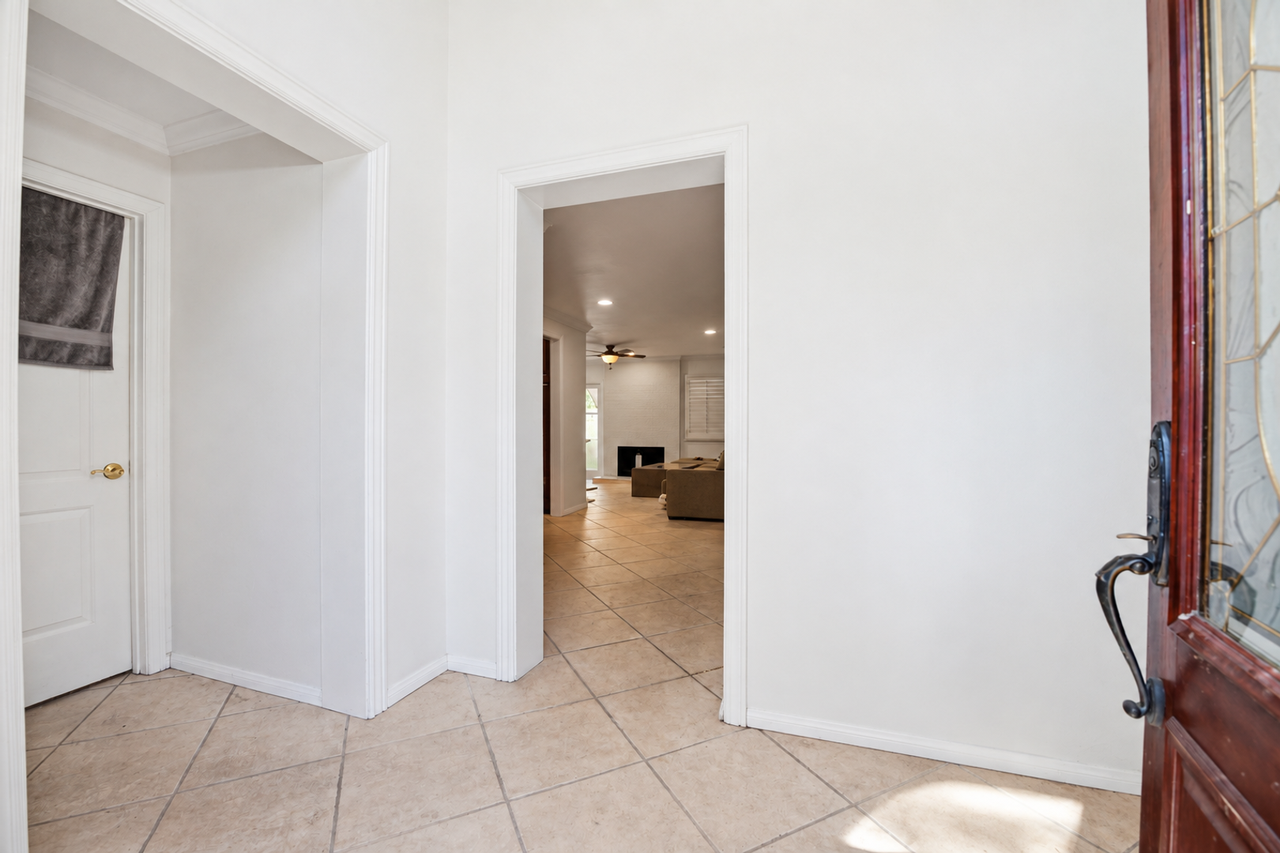 4854 Campanile Dr - Photo 2 of 24