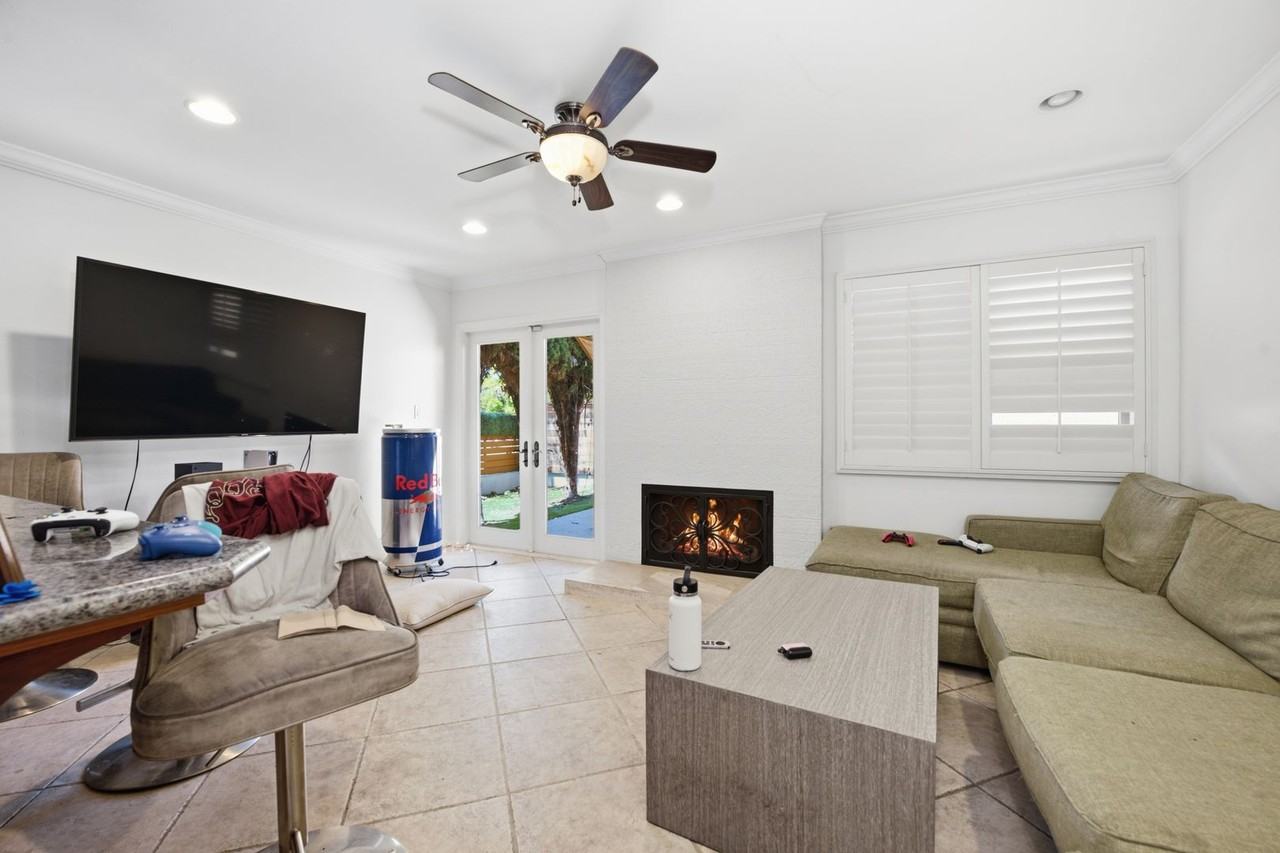4854 Campanile Dr - Photo 4 of 24