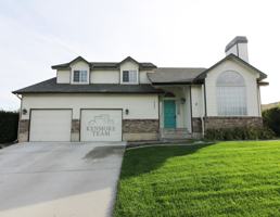 featured image of 2503 W 37th Ave