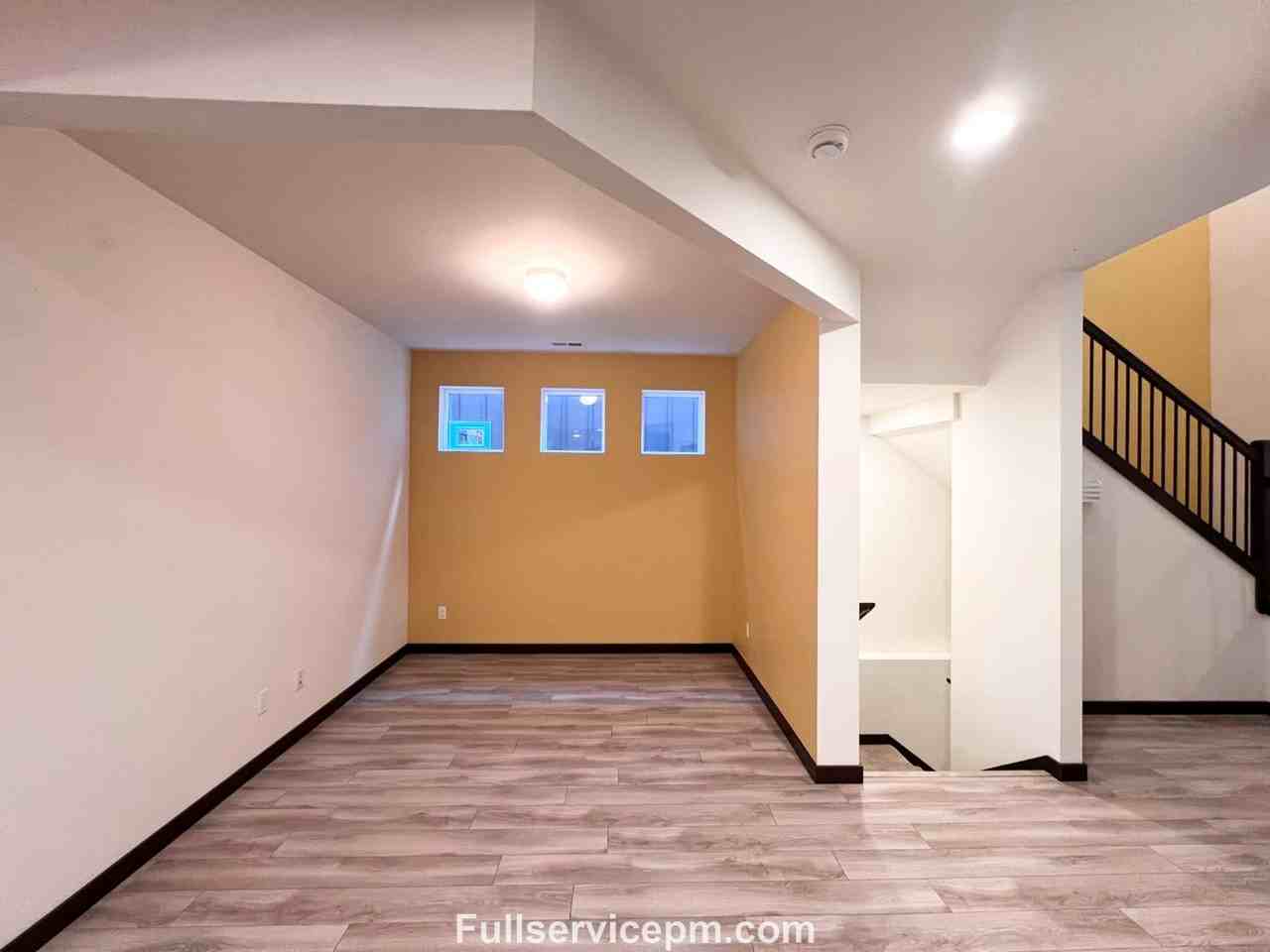 17627 3rd Ave Se - Photo 4 of 29