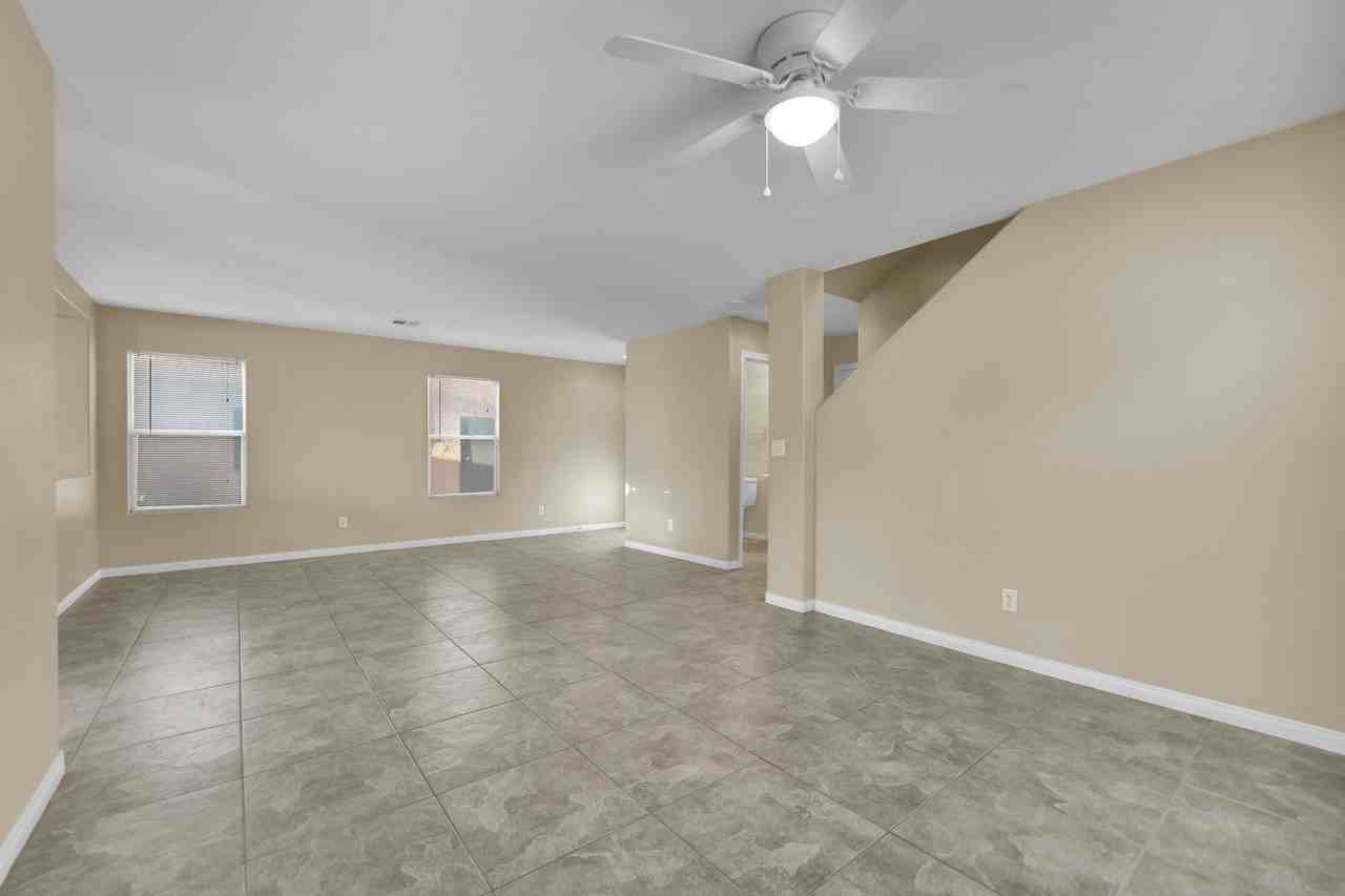 9965 Lorian St - Photo 7 of 38