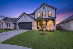 featured image of 943 Earp Blvd