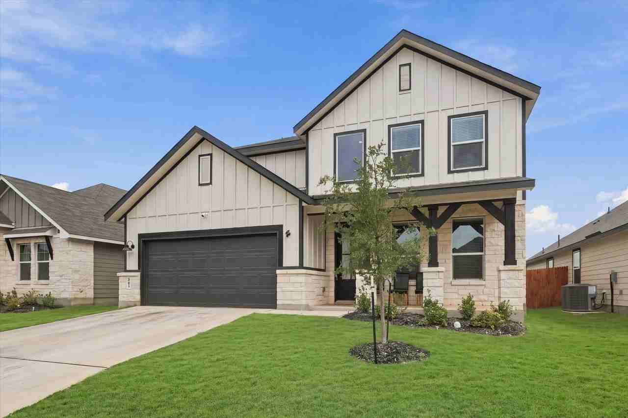 943 Earp Blvd - Photo 5 of 24